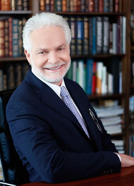 About Dr. Lancer